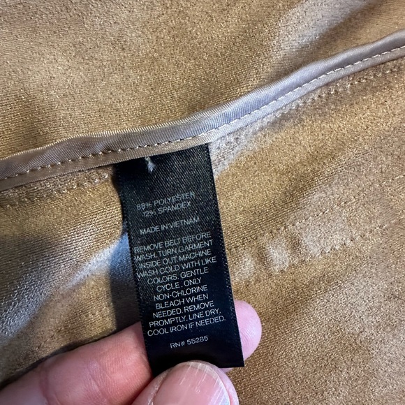 EXPRESS suede like vest, size M - Picture 4 of 6